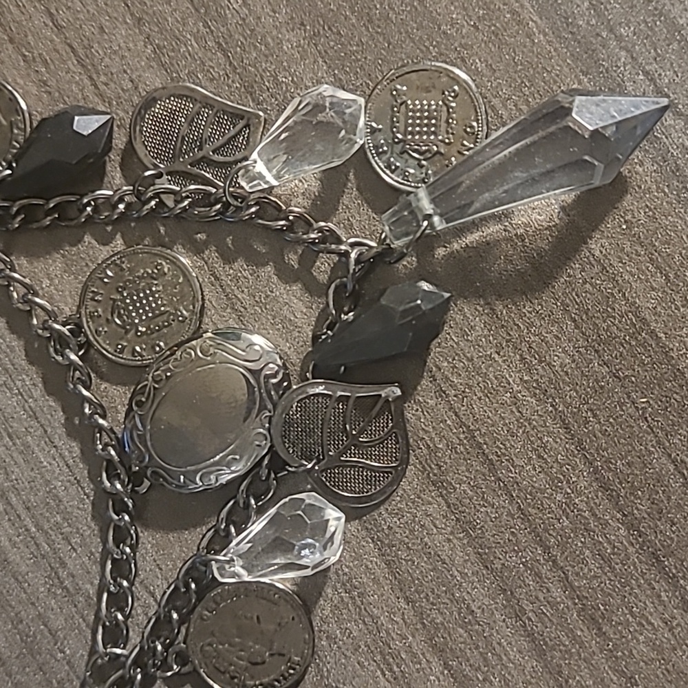 Necklace - Picture 2 of 3